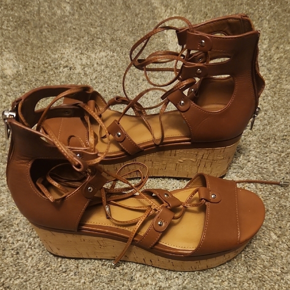 Coach Brown Leather Wedges with Lace Up Gladiator Style Luxury Sz 7 Classic